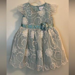 Heirlooms Ruffled Dress 🔥